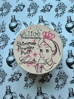 Goldie Alice in Wonderland Shimmer Powder Puff